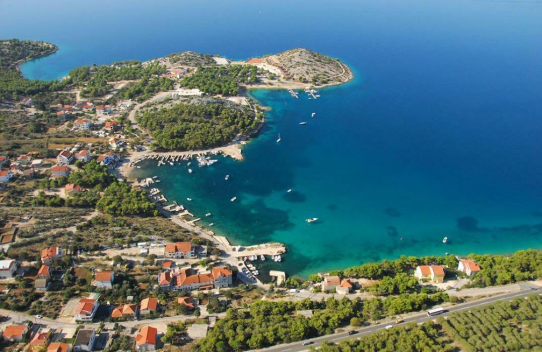 Holiday Home Orsag Drage Bagian luar foto