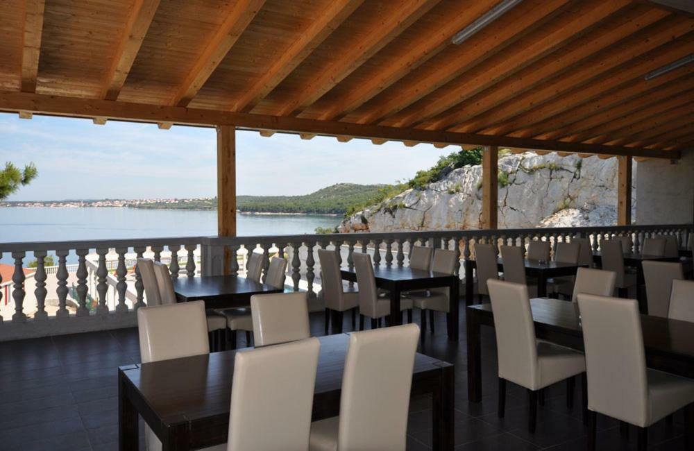 Holiday Home Orsag Drage Bagian luar foto