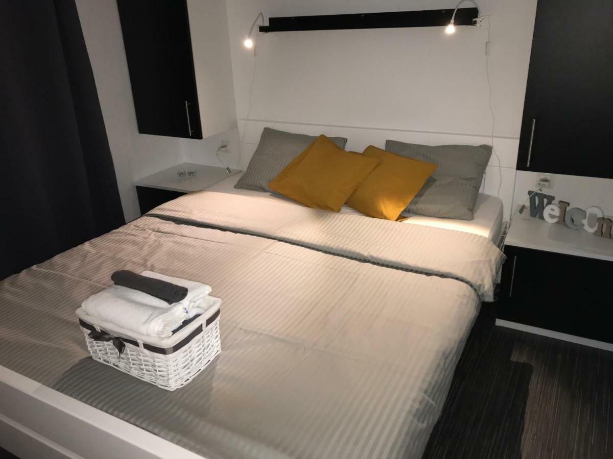Holiday Home Orsag Drage Bagian luar foto